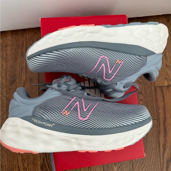 NEW IN BOX New Balance Fresh Foam X 840v1 Arctic Grey w Raspberry Sneakers - Picture 7 of 12